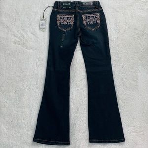 Girls boot cut shyanne size 8 never worn jeans